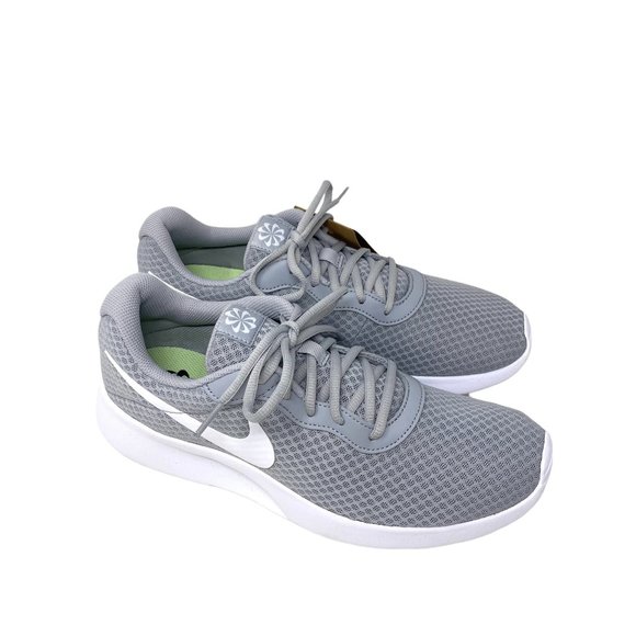 💖MEGA SALE💖Nike WOMEN Running Shoe DJ6257 003 Tanjun Wolf Grey White  Canvas - Picture 2 of 9